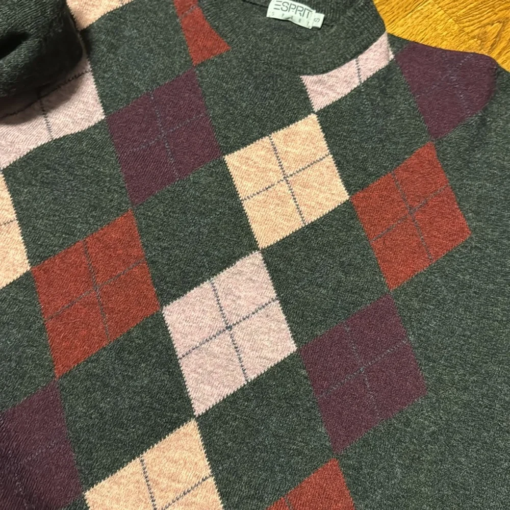 ESPRIT crewneck lambswool blend argyle sweater - size S